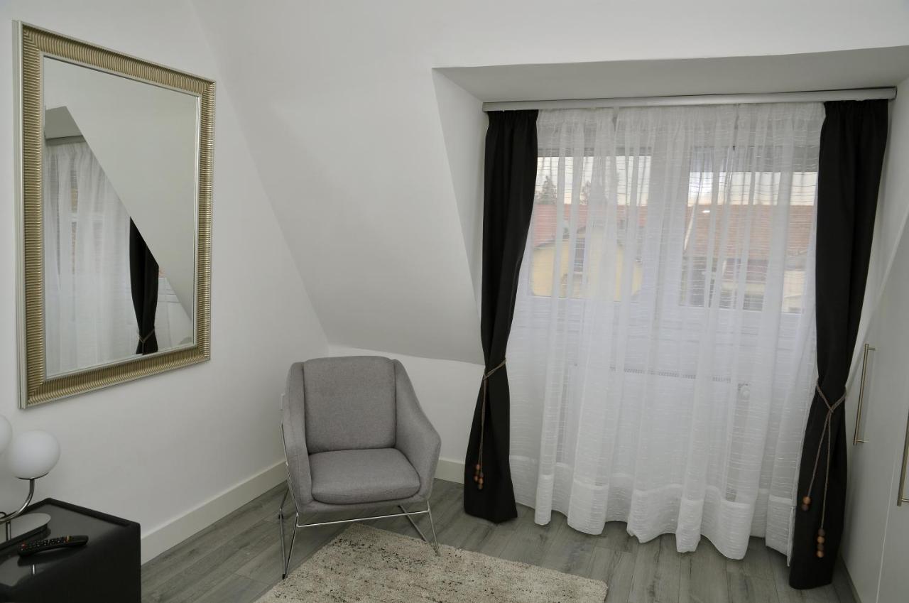 Bence Castle House Appartement Eger Buitenkant foto